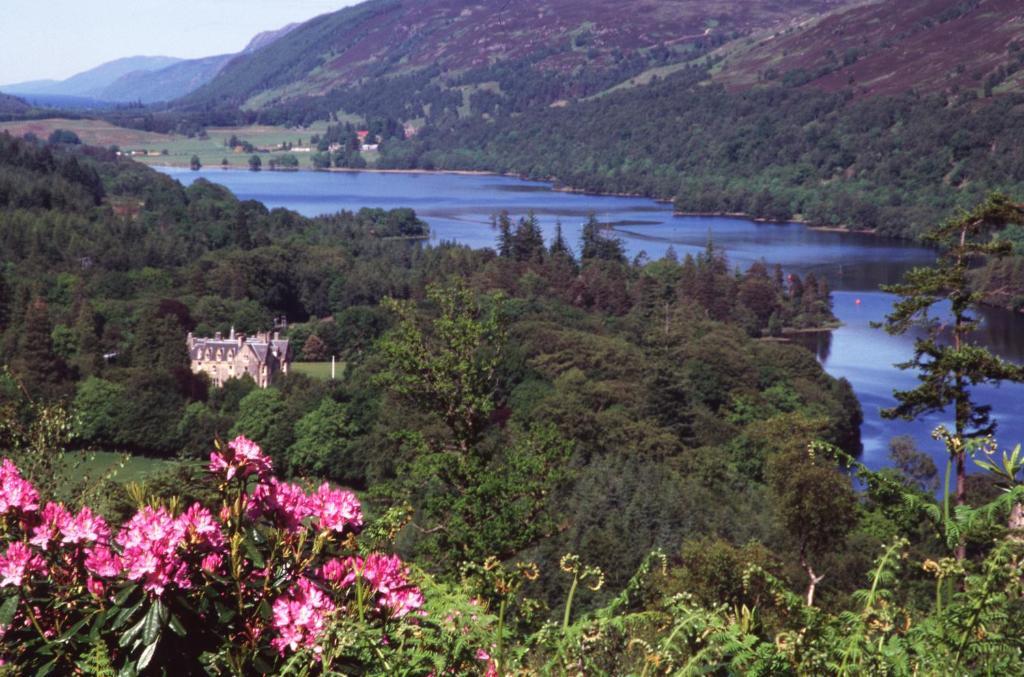 Glengarry Castle Hotel Invergarry Exterior photo